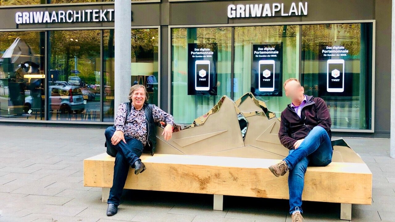 "Wetterhorn" oak bench - Griwaplan Interlaken Ost