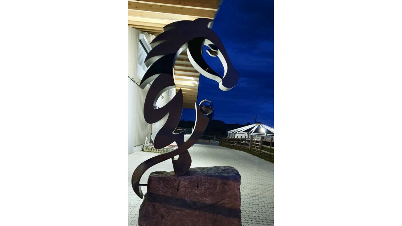 Edelstahl Skulptur "Pegasus"