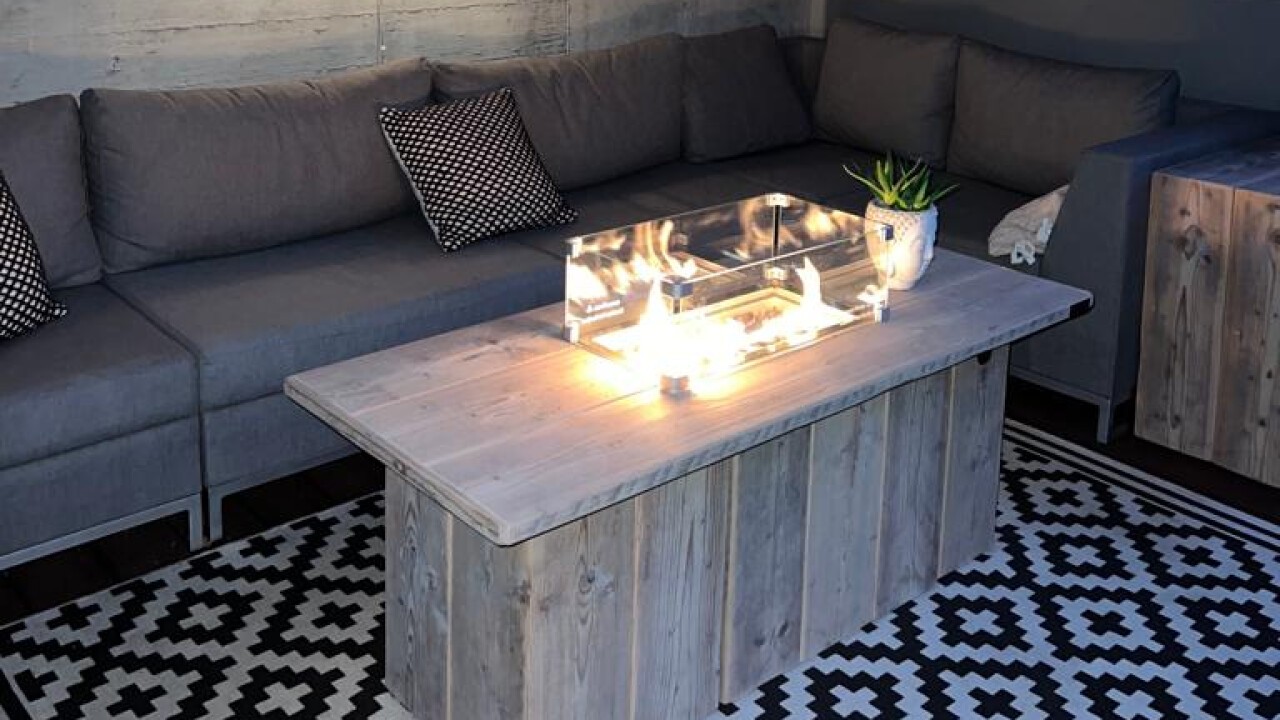 Fire salon table - the little brother of the fire table
