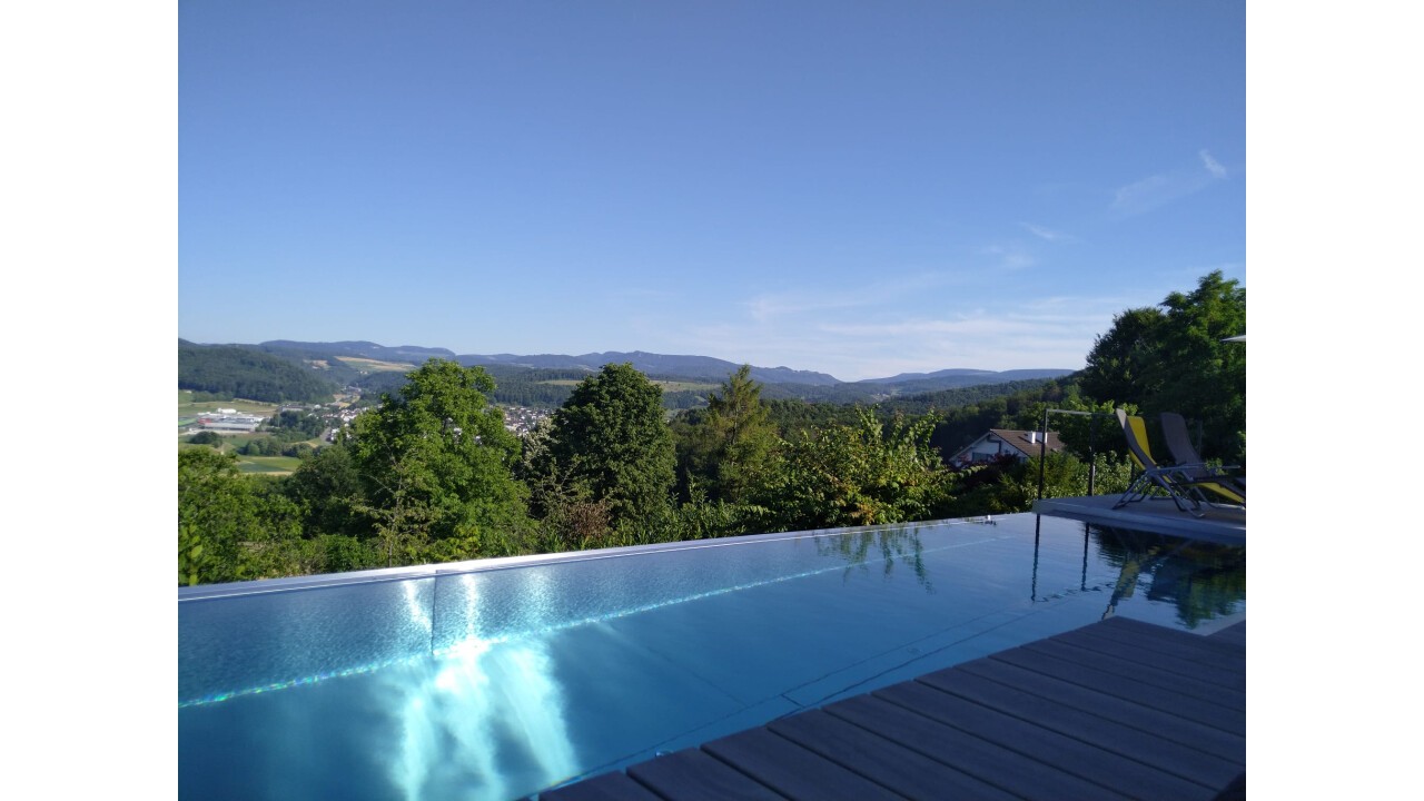 Infinity stainless Pool