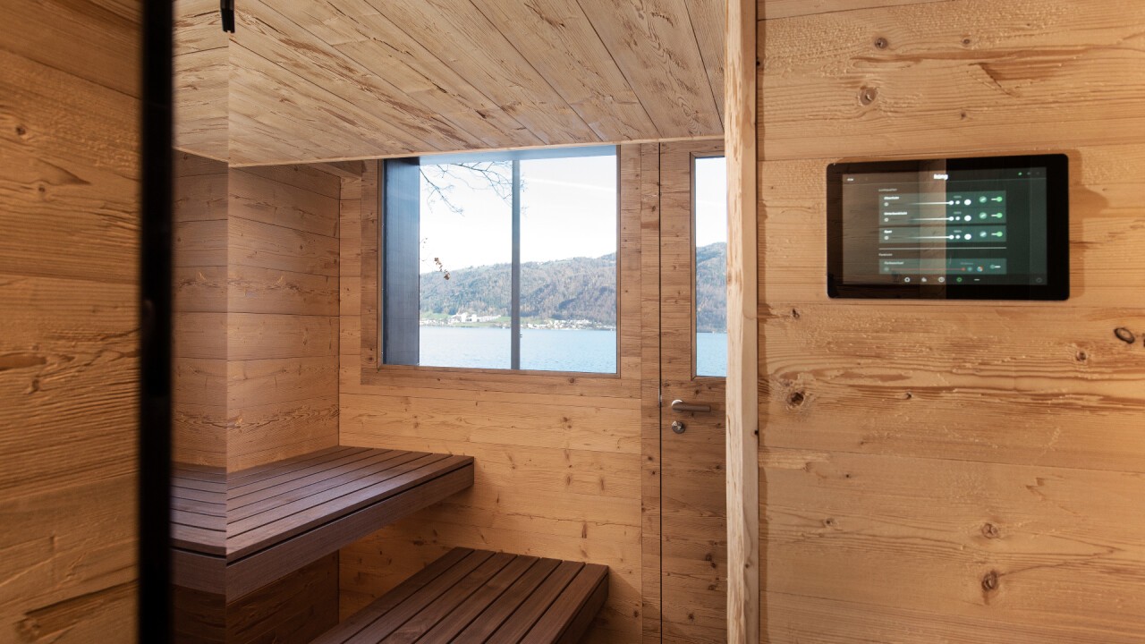 Aussensauna im Bootshaus am Zugersee