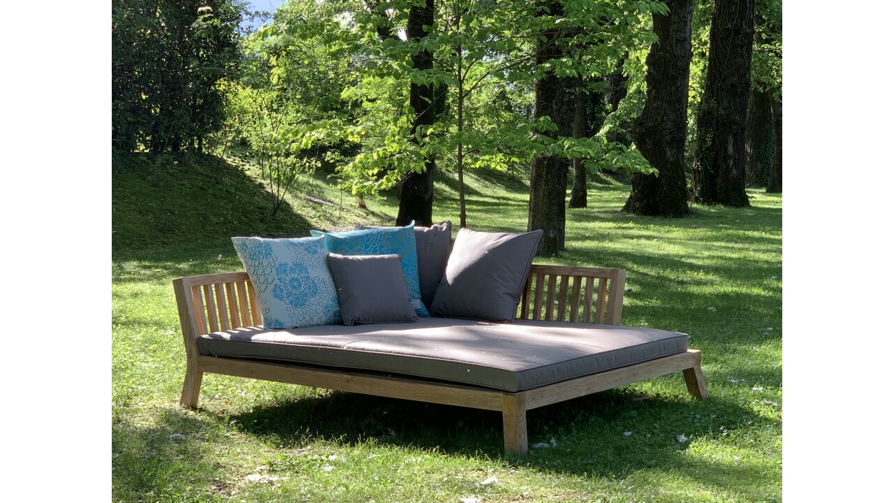 Teak Makara Daybed at Hotel Castello del Sole Ascona