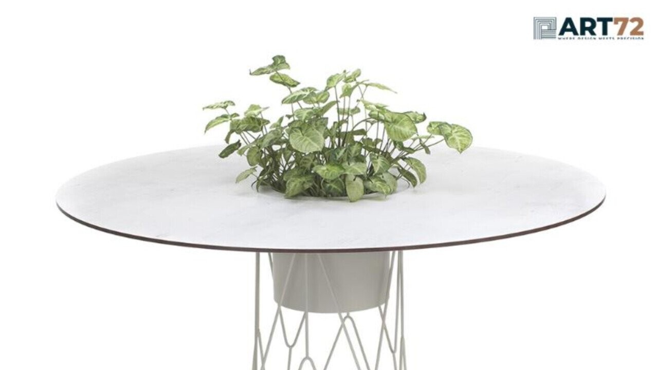  Experience the ultimate eye-catcher: garden table with innovative functionality! Whether it's champagne with ice or your favorite flowers – this table perfectly enhances your outdoor oasis!