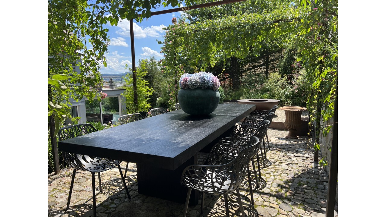 Iron wood Table & Forest chairs