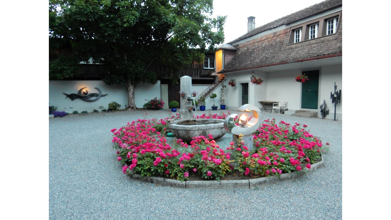 Courtyard - Manorhouse Rubigen