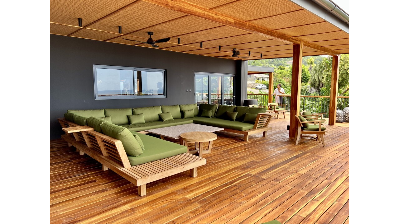 Teak Akira Lounge, chairs mit wetterfesten Kissen