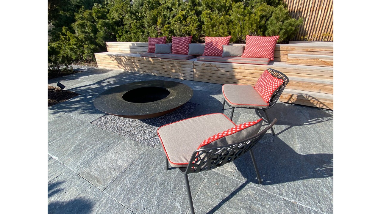 wetterfeste Sitzkissen für FAST Lounge chairs and custom made bench