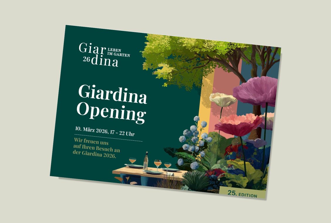 Ein bunter Veranstaltungsflyer mit Blumen, Bäumen und einem Gartentisch kündigt die Giardina-Eröffnung am 10. März 2026 von 17 bis 22 Uhr an. Der Hintergrund ist dunkelgrün mit illustrierten Pflanzen und weiß-goldener Schrift.