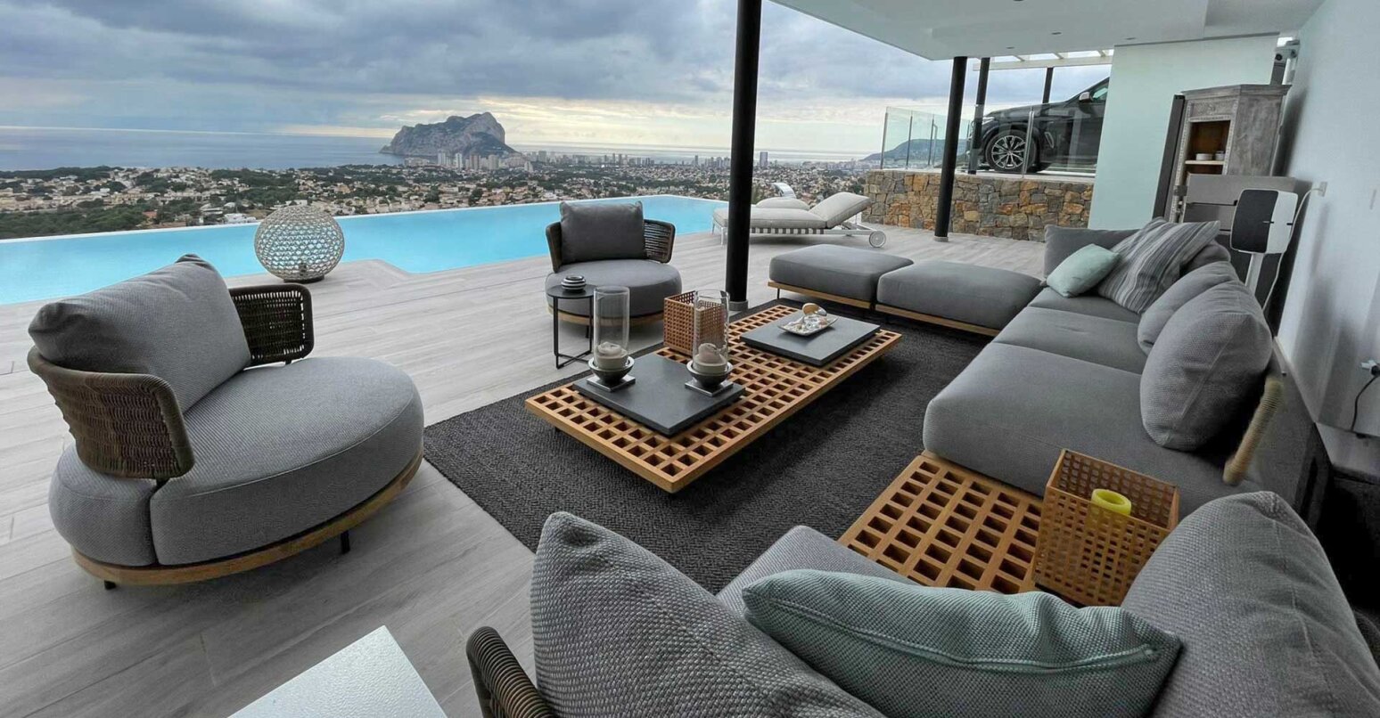 Gesamtkonzept-Terrasse-Villa-Calpe-Spanien-01.jpeg (0.2 MB)